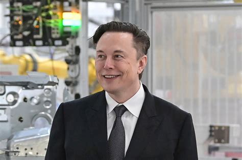 Elon Musk loses his position atop Forbes’ annual billionaires list